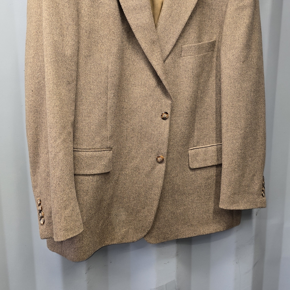 Bill Blass Elegant Gold and Black Fabric